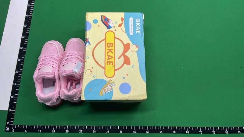 Louis Vuitton Trainer Sneakers [28 styles]